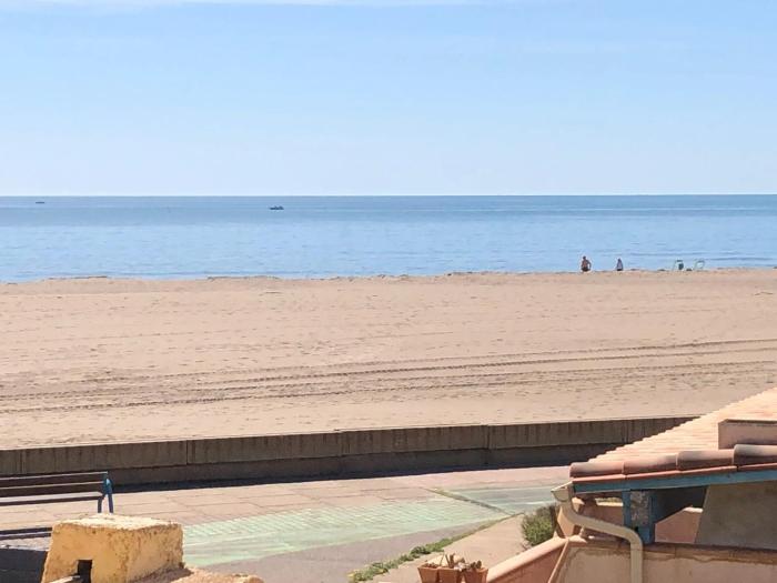 Maison en front de mer, à Saint-Pierre-la-Mer