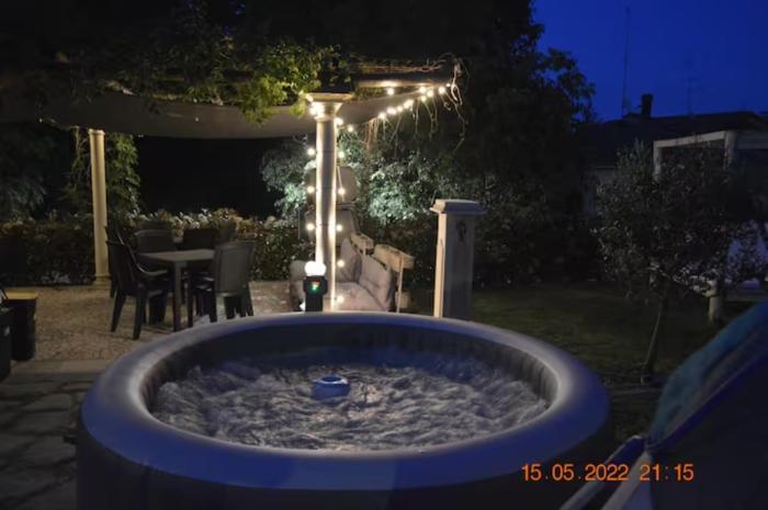 Villa Dacia bed bed and breakfast and Home Restaurant