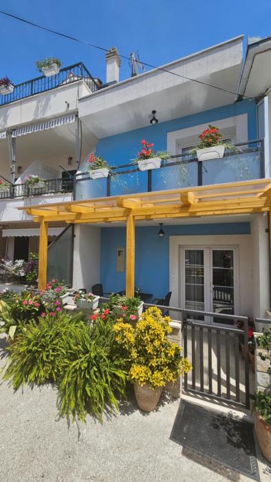 Goga Luxury two Levels Apartment