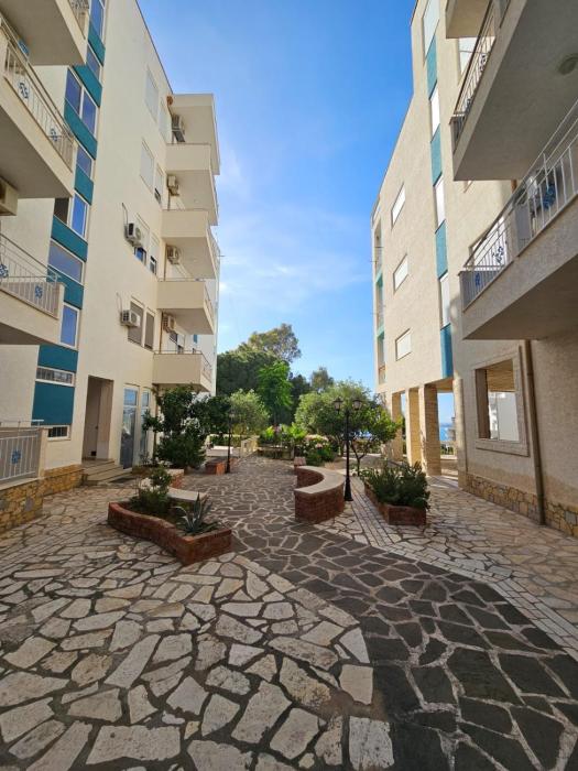 Redsun Apartment