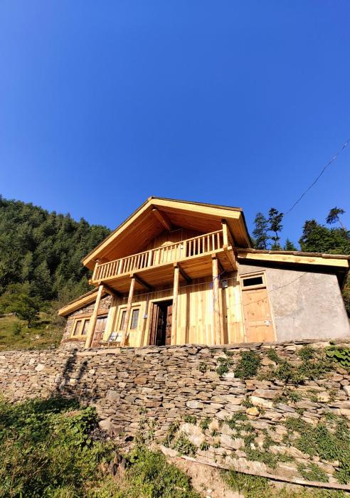 Pin Parvati Wooden Cottages - Hidden Monkey Experiences