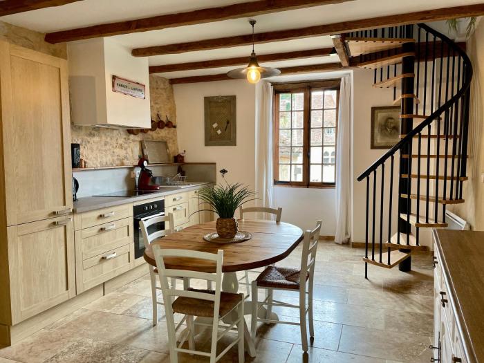 Maison coeur de St-Cirq-Lapopie Charme Jardin Clim