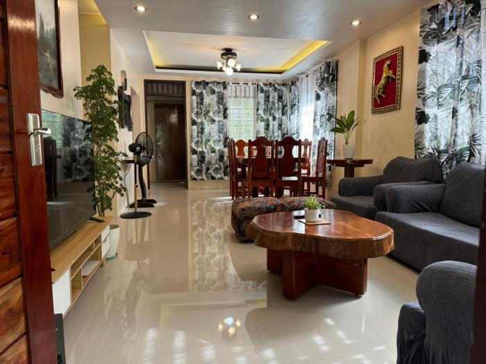 The Downtown Cabin Bohol