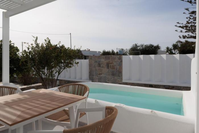 Agia Anna Living