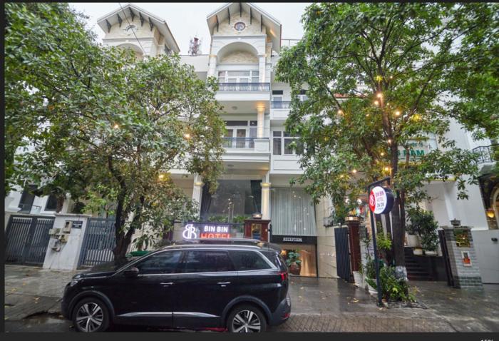 Bin Bin Hotel 2 - Near Him Lam D7