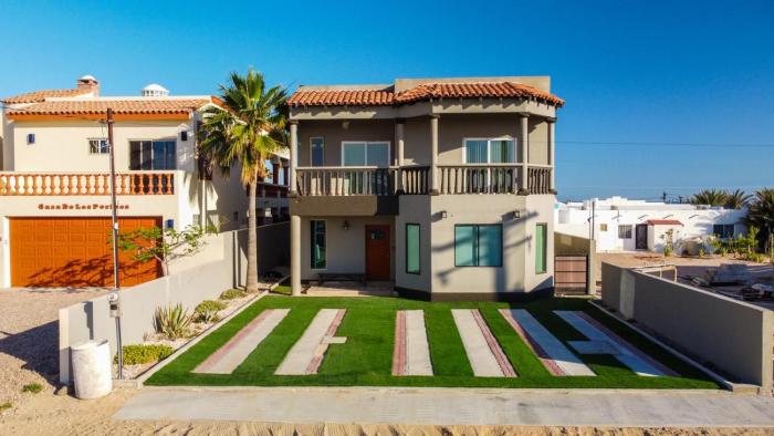 Stunning Beach House Las Conchas