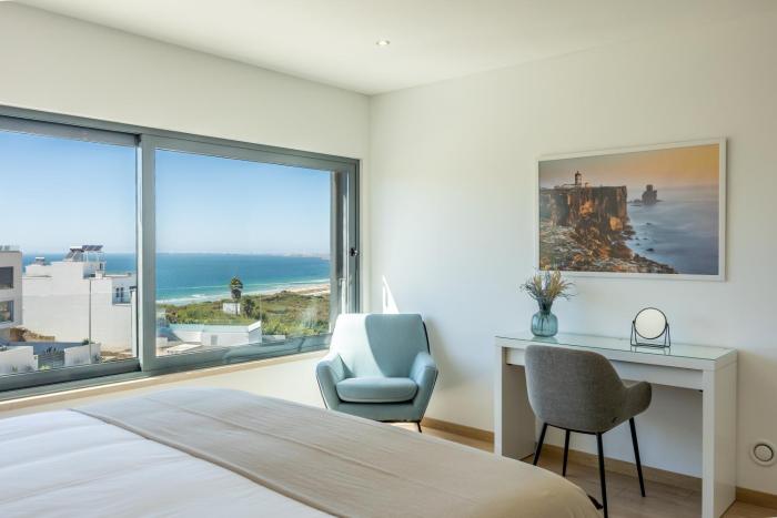 Silver Coast Beach Villa-Casa de Luxo com Piscina e Vista Mar