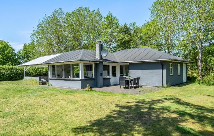 Stunning Home In Tarm With Kitchen