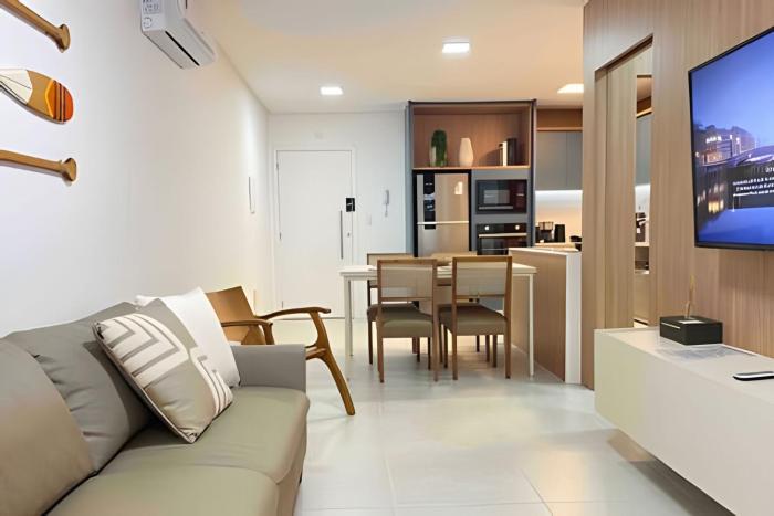 Férias na praia c piscina e espaço de lazer