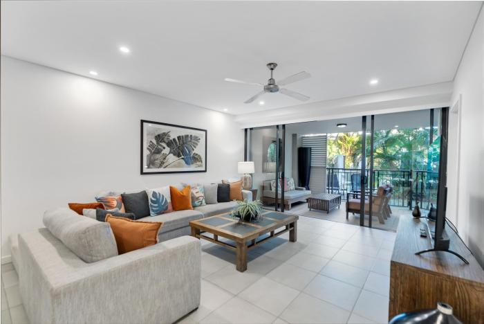 Swim-out Tropical Haven at Temple Resort