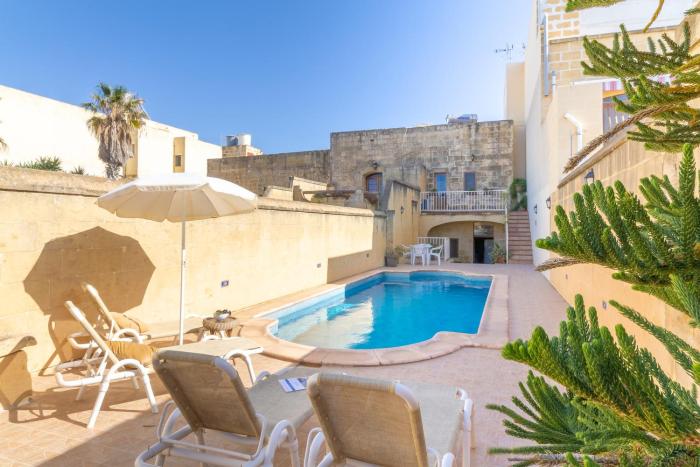 TaLeli Pool Farmhouse in Gozo - Happy Rentals