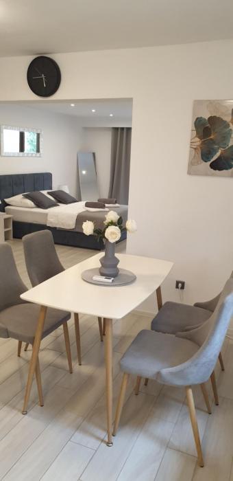 Romantic Apartment Rohreggerova