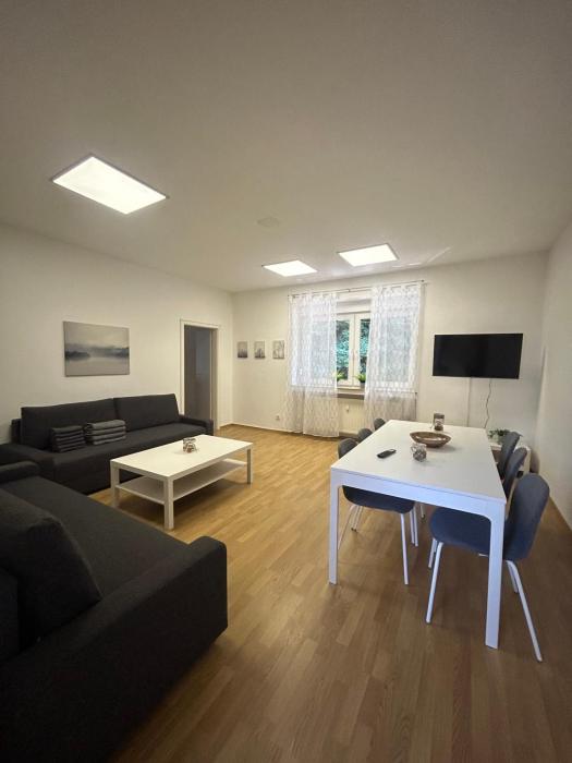 Gemütliche Ferienwohnung - voll ausgestattet, zentral aber ruhig !