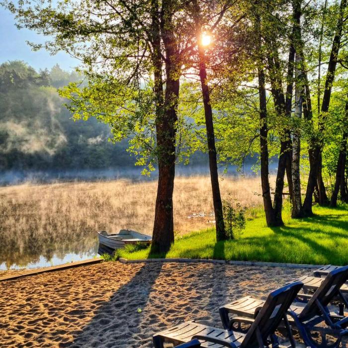 Mazurska Zatoka Resort & Spa - Apartamenty nad jeziorem z prywatną plażą i podgrzewanym basenem zewnętrznym, Mazury w rytmie SLOW