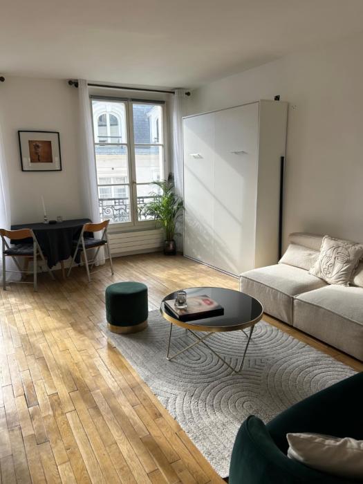 Charming Studio in heart of Saint Germain!