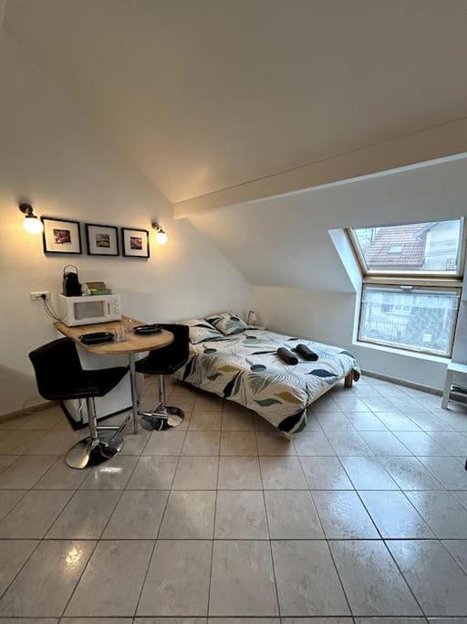 Le Mirande Studio indépendant dans maison