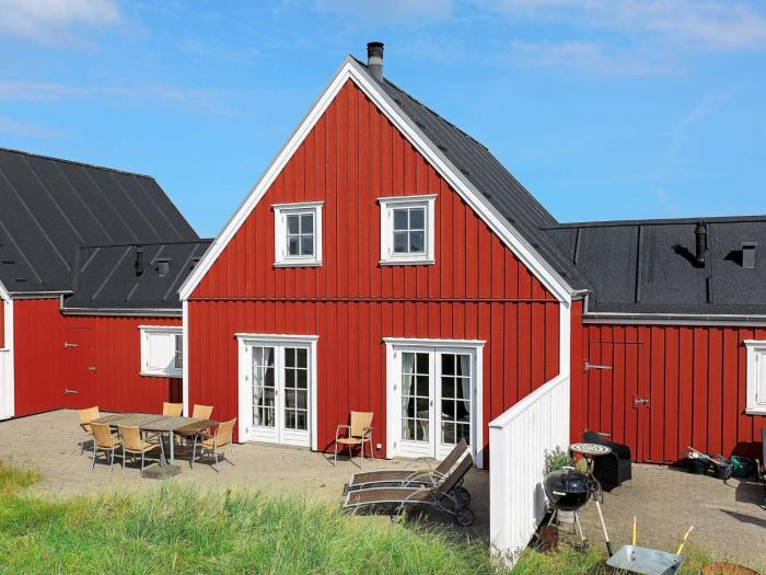 6 person holiday home in Blokhus-By Traum