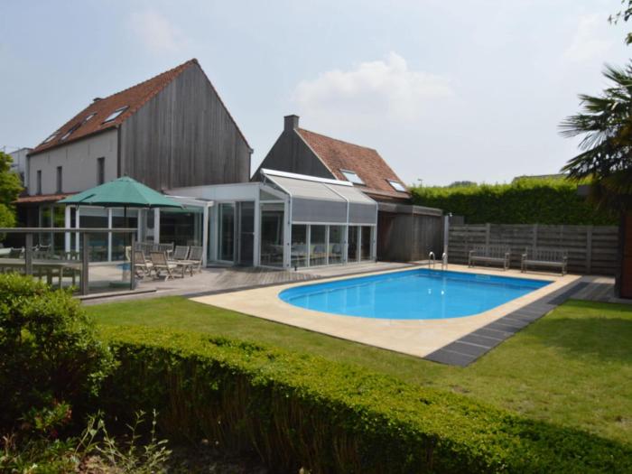 Villa in Zottegem with Pool and Sauna