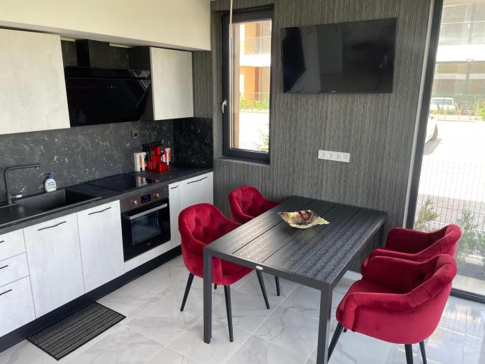 Сарафово Лукс Гарден Първа Линия