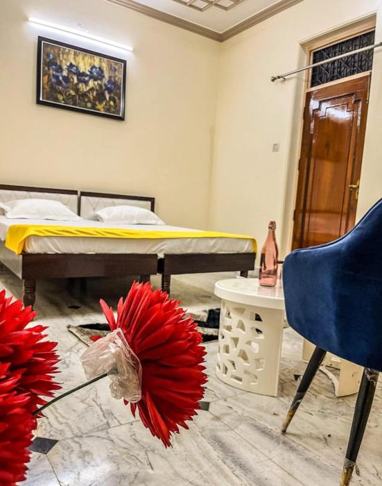 Serene Stays at Varanasi - 1bhk Luxury VIlla