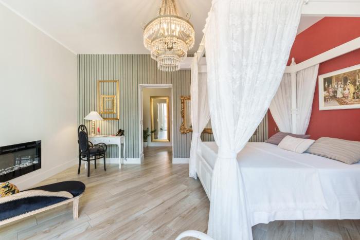 Its Room Naples