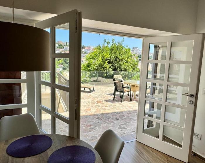 Ulcinj - Stonehouse in Oldtown with sea view