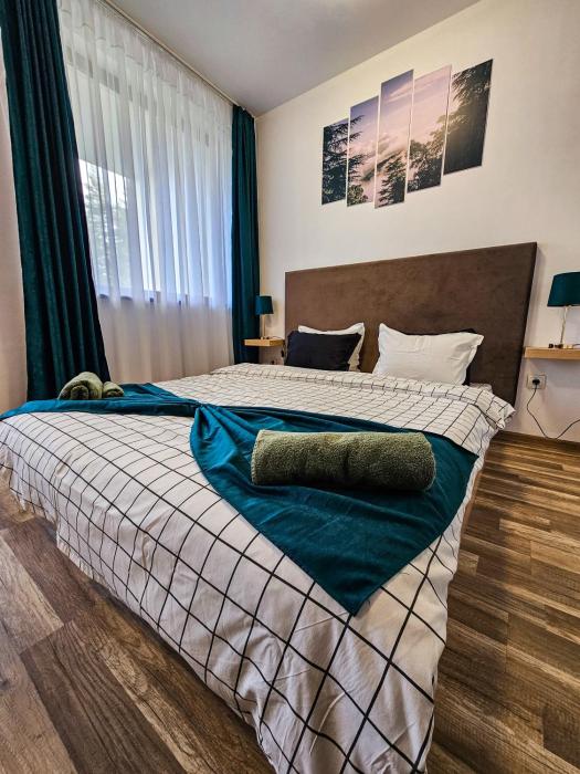 Forest View Studio D25