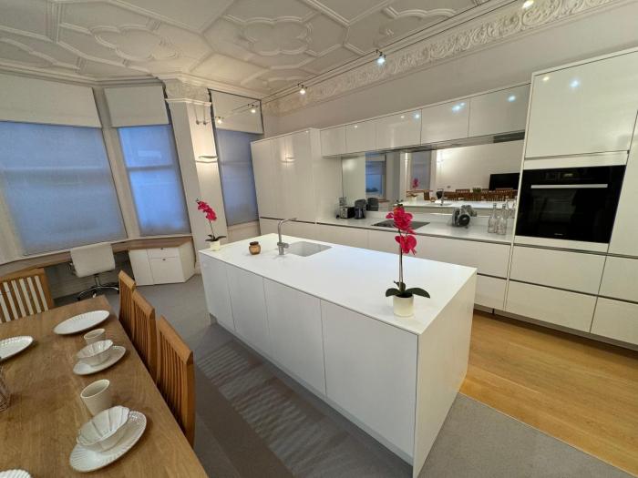 Luxury Two Bedroom Apartment