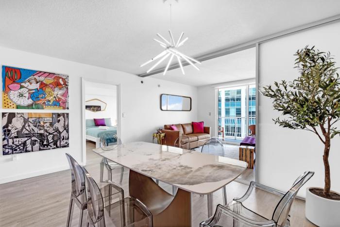 Oceanside Penthouse Apartment in Brickell Miami, Pool, Free Parking