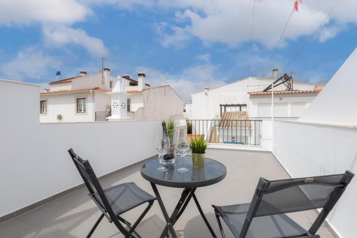 Chez Oasis Lagos - Charming Central by the Beach