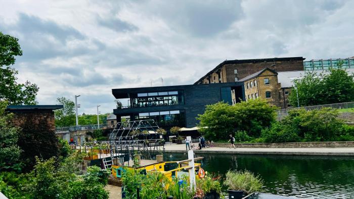 AR7 Londoners best choice