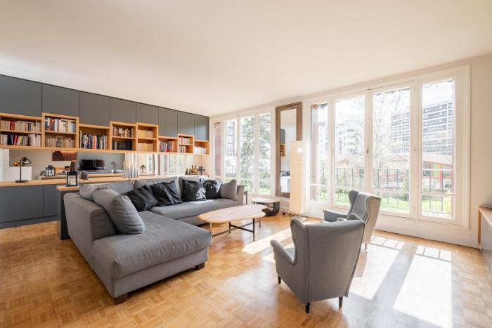 Veeve - Grand in Grey