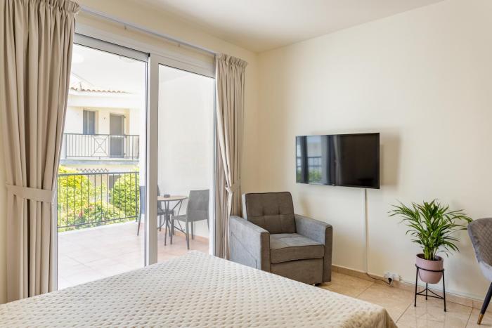 Danaos Seaside Suite 101 with Pool in Tourist Area