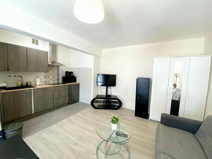 BEL AIR - Studio, Proche centre, WIFI, Climatisation