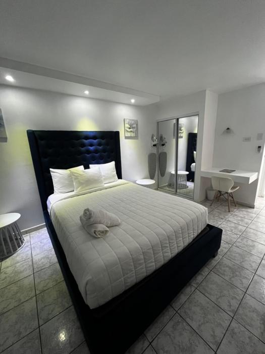 Douglas Highway Inn Hotel