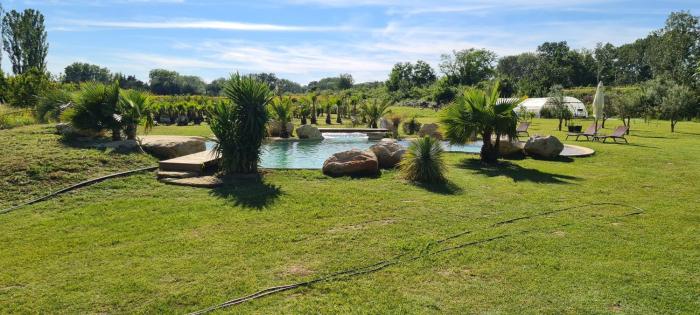 Le Mas des Cerisiers JACUZZI et SAUNA inclus pour tous les logements