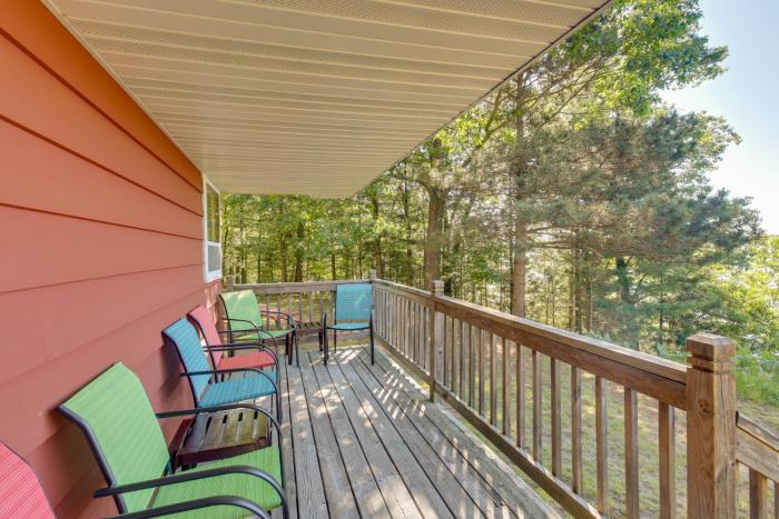 Eagle River Apartment w Private Dock & Fire Pit!