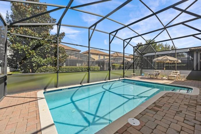 Star Wars 7 Bed Pool Home with Game Room