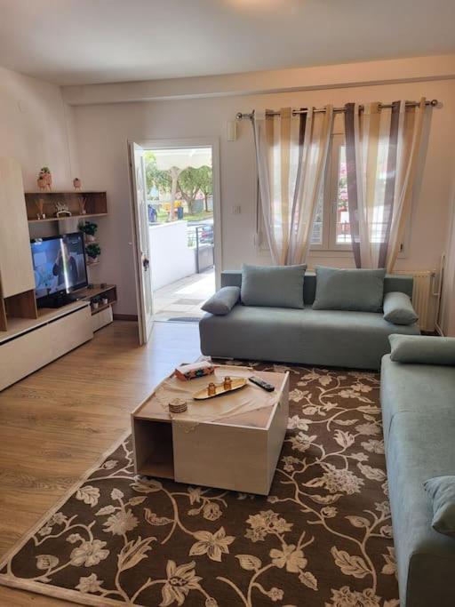 Ολοκαίνουρια Iosifs residence