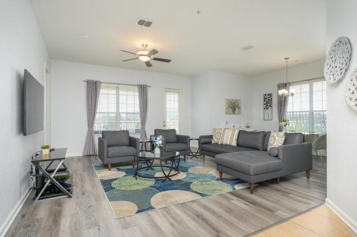 Stunning Vacation Condo - Vista Cay Resort - 2016