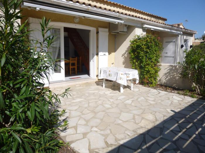 AGENCE JF IMMO-Villa 6 pers climatisee avec terrasse et Parking prive - V0270