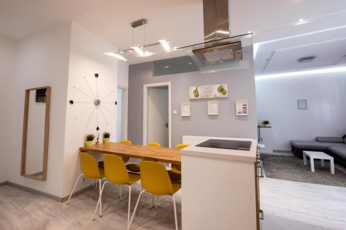 Modern Downtown Retreat at Akácfa 36