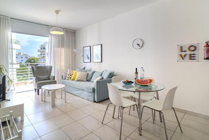 Violet Dusk City Center Flat