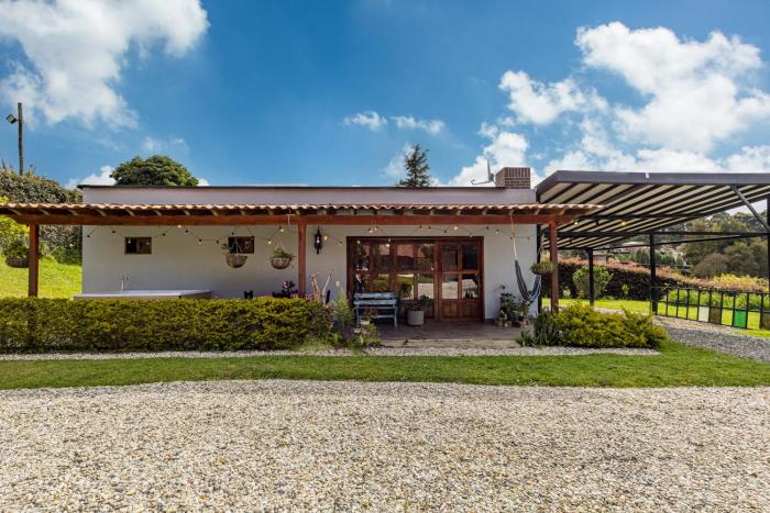 Buho Cabaña Santa Elena