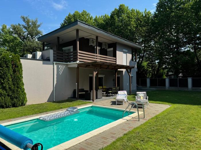 Luxury villa with pool