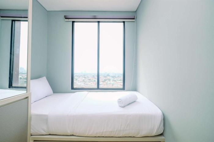 Comfort 2BR at Kebayoran Icon Apartment By Travelio
