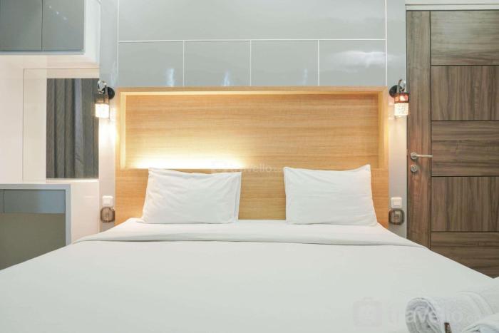 Fully Furnished with Comfortable Design 2BR Harco Mangga Besar Apartment By Travelio