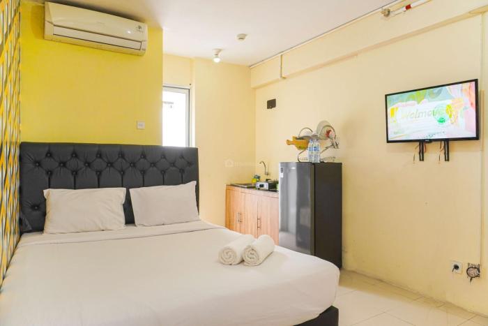 Best Deal and Homey Studio Bassura City Apartment By Travelio