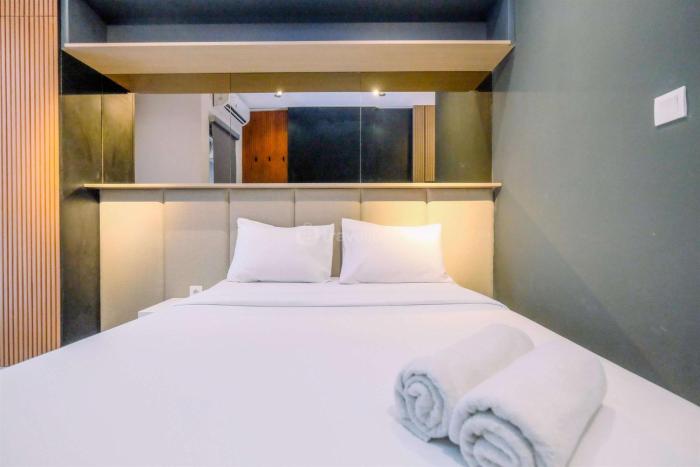 Minimalist and Comfy Studio Ciputra World 2 Apartment By Travelio