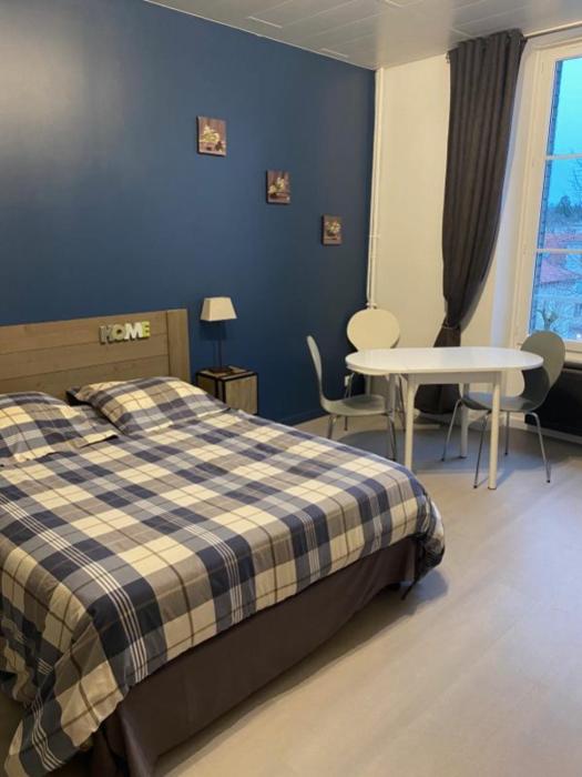 Charmant Studio meublé 349